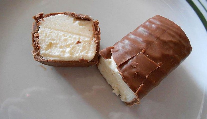 Домашний творожный сырок в шоколадной глазури