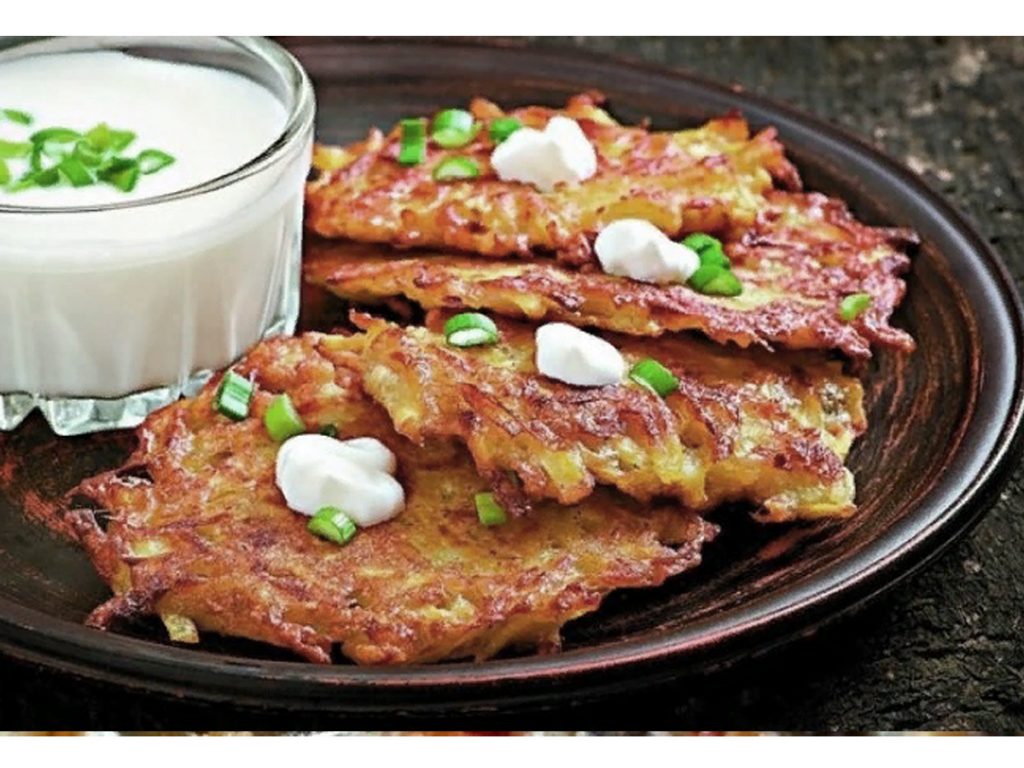 Белорусские драники с луком: классический рецепт